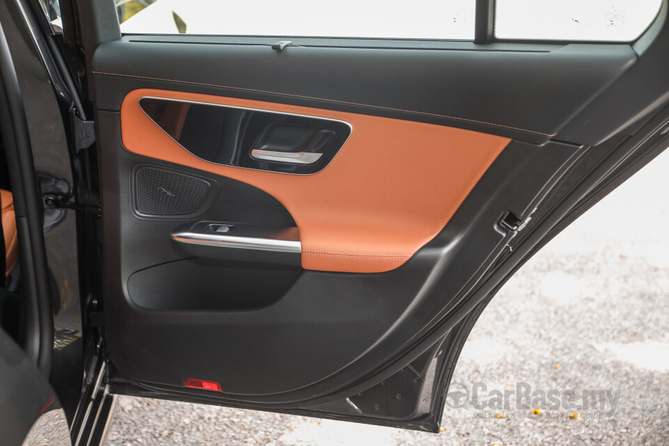 Mercedes-Benz C-Class W206 (2022) Interior