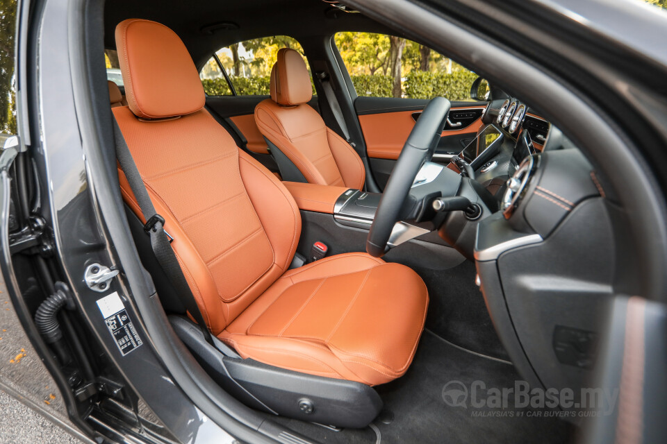 Mercedes-Benz C-Class W206 (2022) Interior