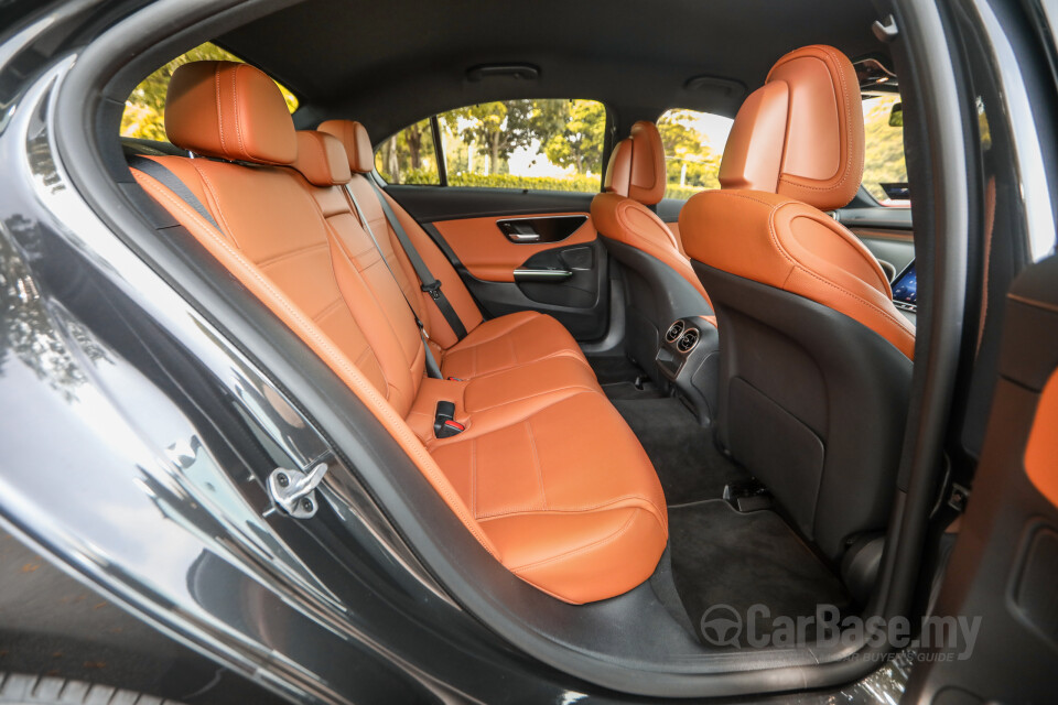 Mercedes-Benz C-Class W206 (2022) Interior