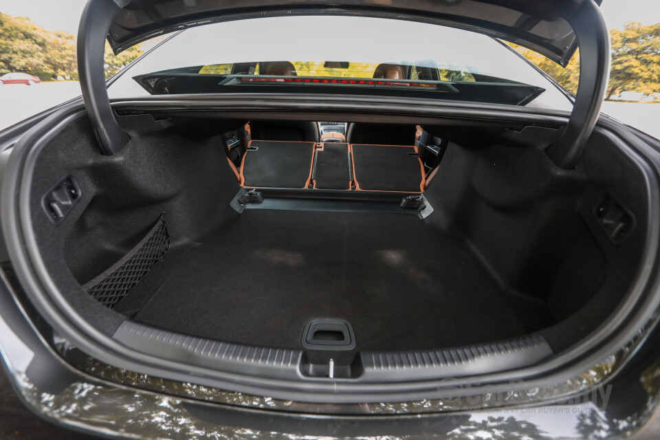 Mercedes-Benz C-Class W206 (2022) Interior