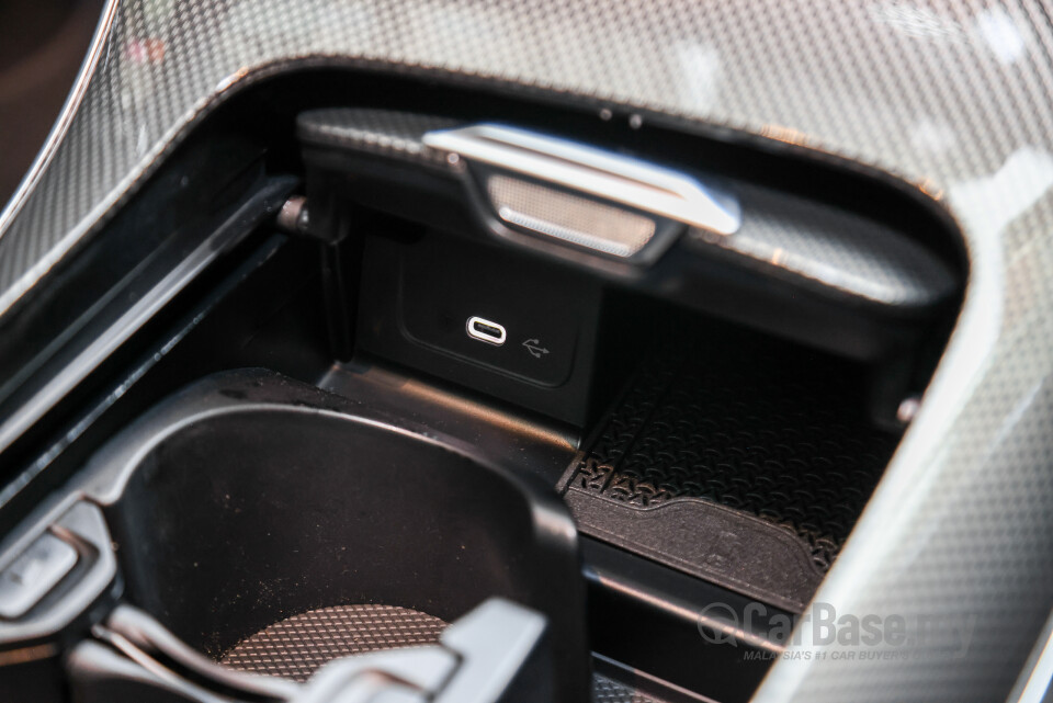 Mercedes-Benz C-Class W206 (2022) Interior
