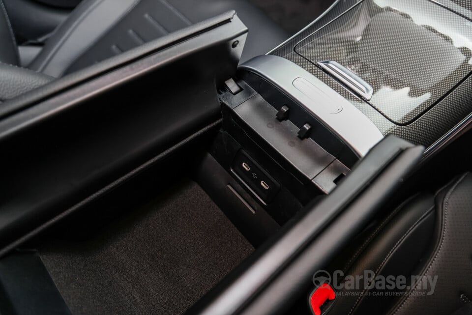 Mercedes-Benz C-Class W206 (2022) Interior