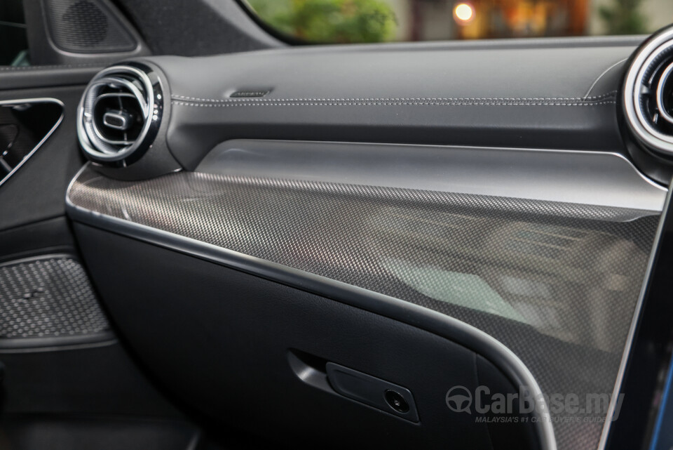 Mercedes-Benz C-Class W206 (2022) Interior