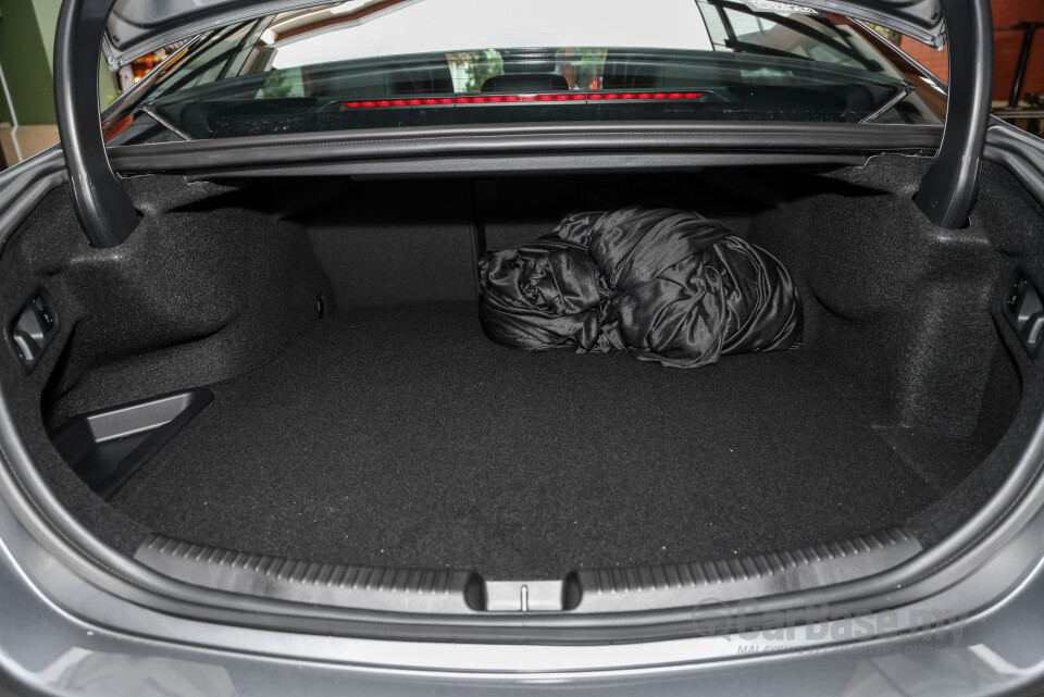 Mercedes-Benz C-Class W206 (2022) Interior