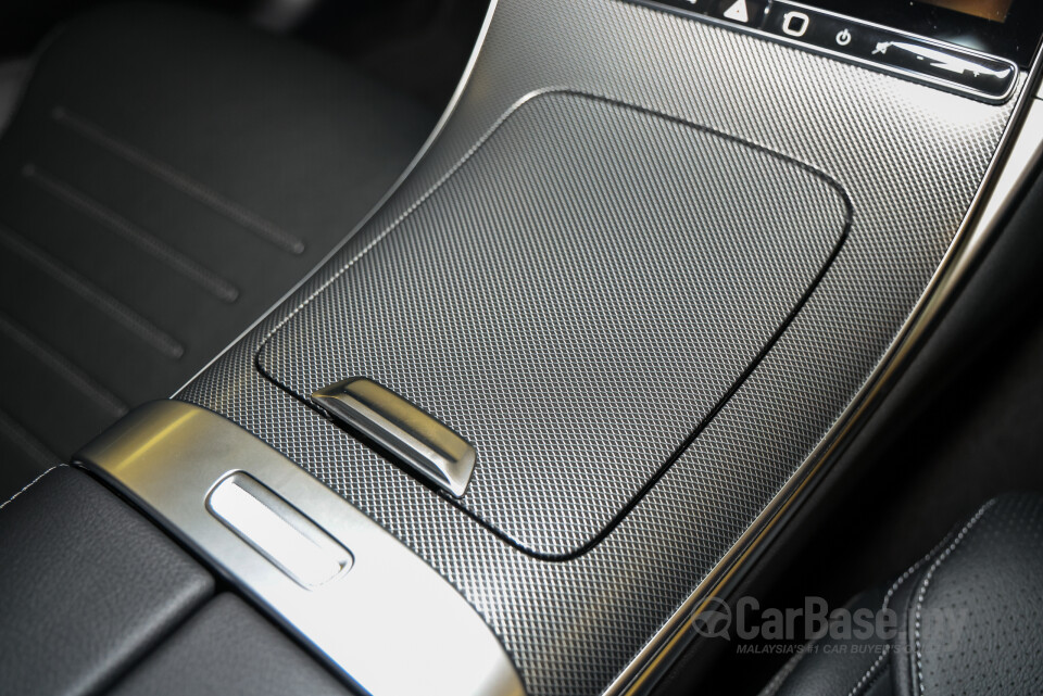 Mercedes-Benz C-Class W206 (2022) Interior