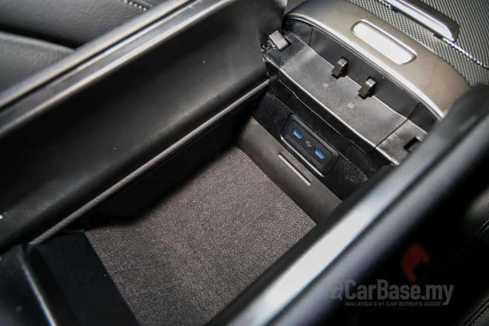 Mercedes-Benz C-Class W206 (2022) Interior