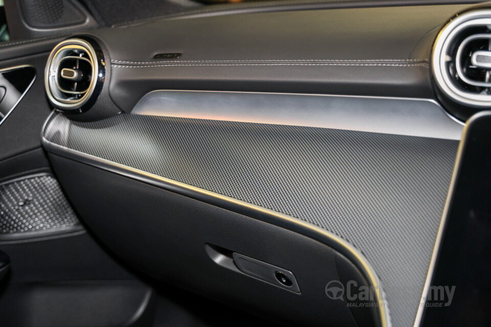 Mercedes-Benz C-Class W206 (2022) Interior
