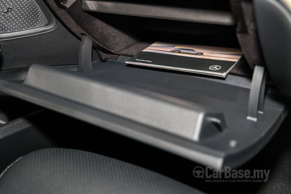 Mercedes-Benz C-Class W206 (2022) Interior