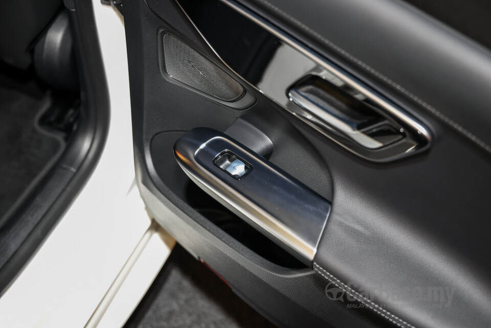 Mercedes-Benz C-Class W206 (2022) Interior