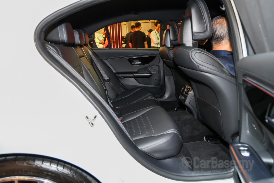 Mercedes-Benz C-Class W206 (2022) Interior