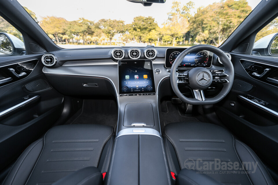 Mercedes-Benz C-Class W206 (2022) Interior