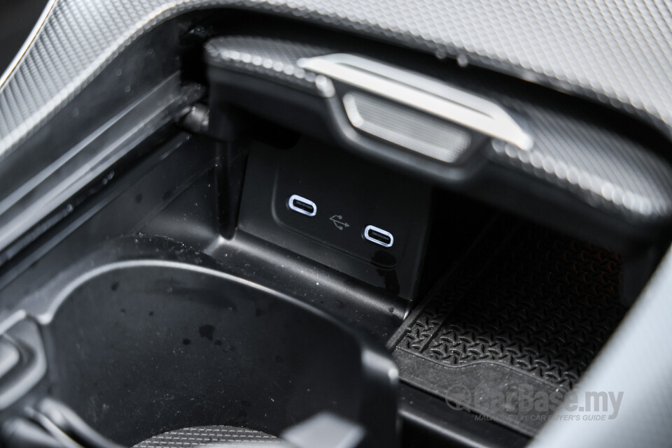 Mercedes-Benz C-Class W206 (2022) Interior