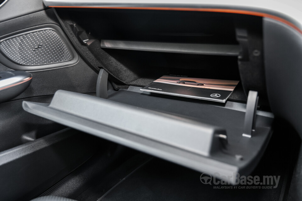 Mercedes-Benz C-Class W206 (2022) Interior