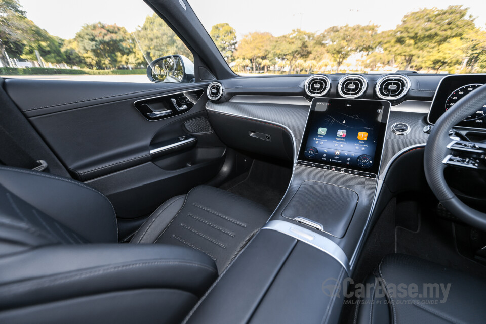 Mercedes-Benz C-Class W206 (2022) Interior