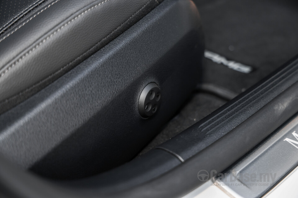 Mercedes-Benz C-Class W206 (2022) Interior