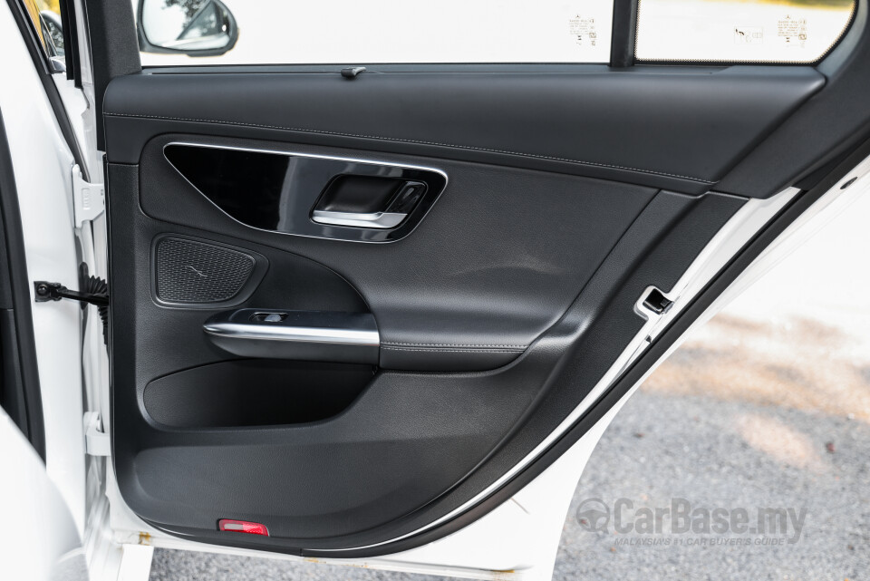 Mercedes-Benz C-Class W206 (2022) Interior