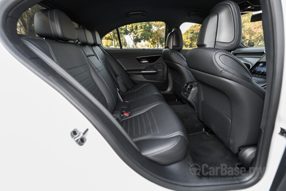 Mercedes-Benz C-Class W206 (2022) Interior