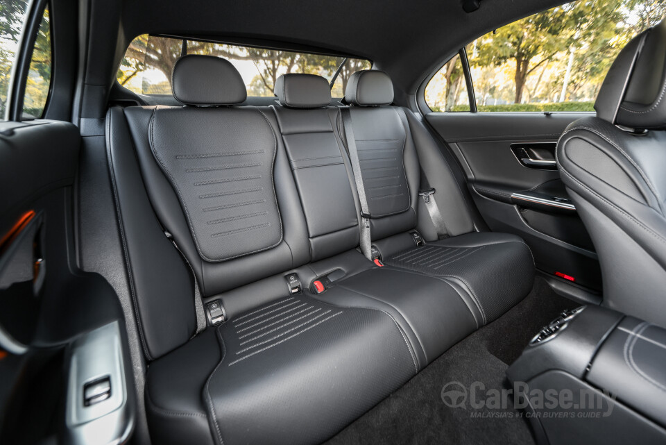 Mercedes-Benz C-Class W206 (2022) Interior