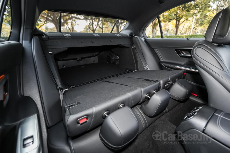 Mercedes-Benz C-Class W206 (2022) Interior