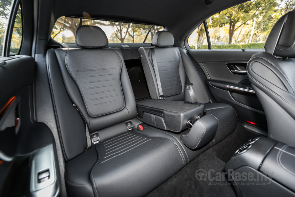 Mercedes-Benz C-Class W206 (2022) Interior