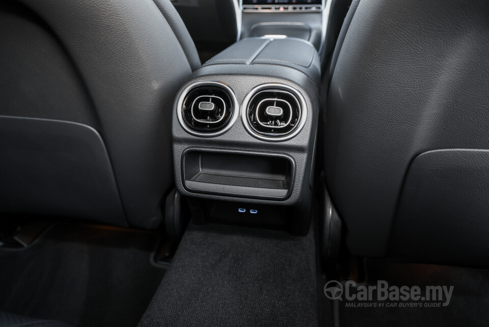 Mercedes-Benz C-Class W206 (2022) Interior