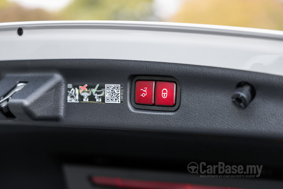 Mercedes-Benz C-Class W206 (2022) Interior