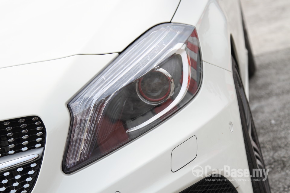 Mercedes-Benz A-Class W176 (2013) Exterior