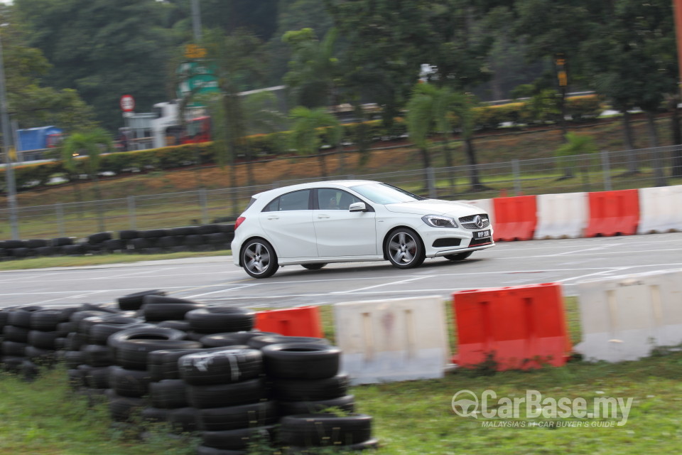 Mercedes-Benz A-Class W176 (2013) Exterior
