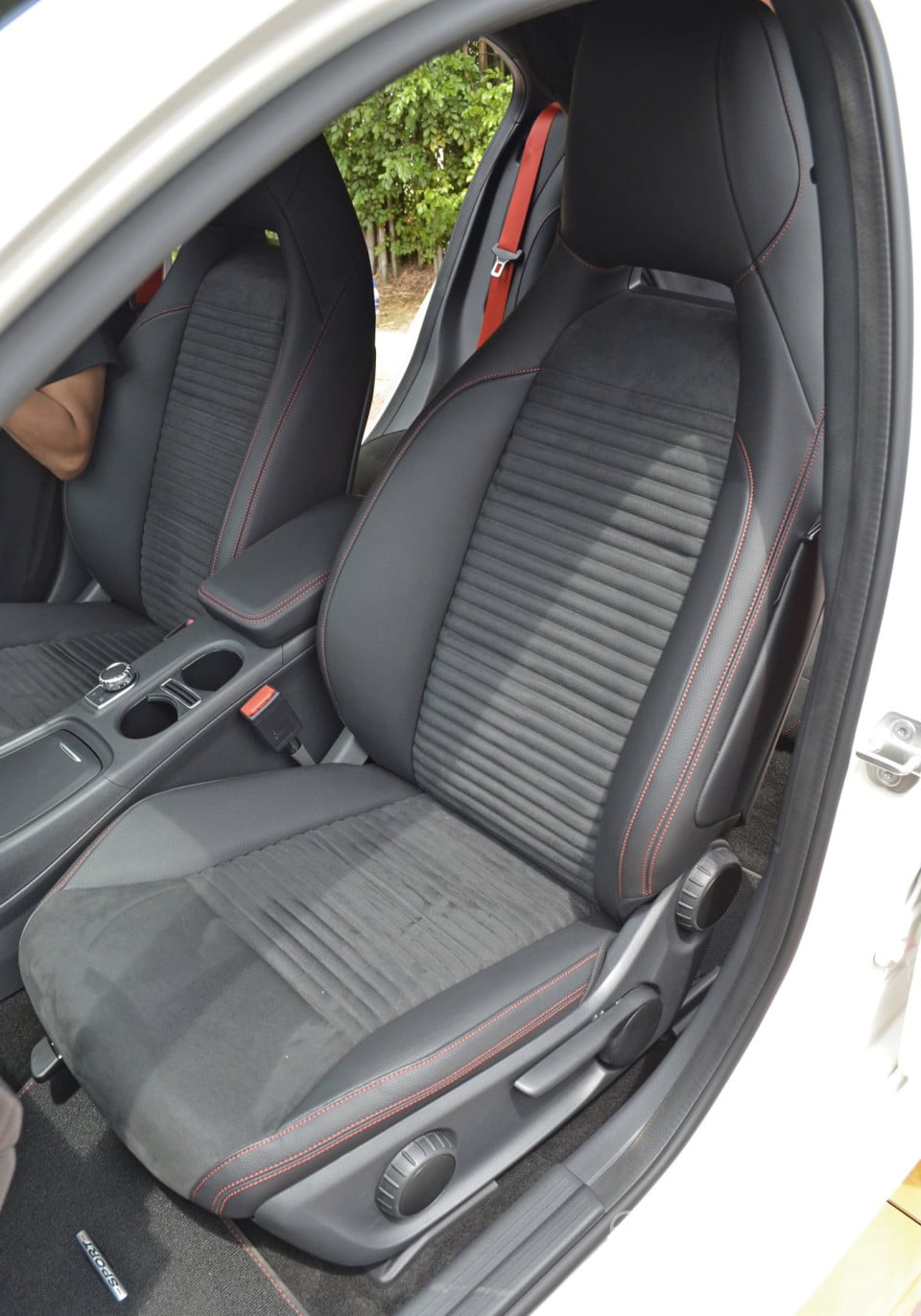 Mercedes-Benz A-Class W176 (2013) Interior