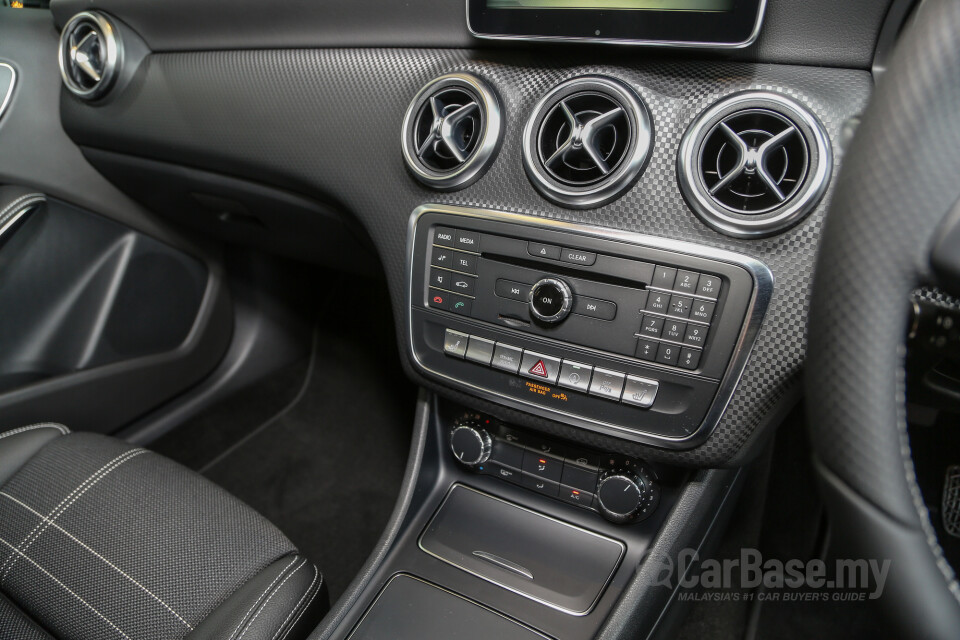 Lexus LS XF50 (2018) Interior