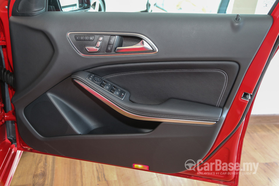 Mercedes-Benz A-Class W176 Facelift (2016) Interior