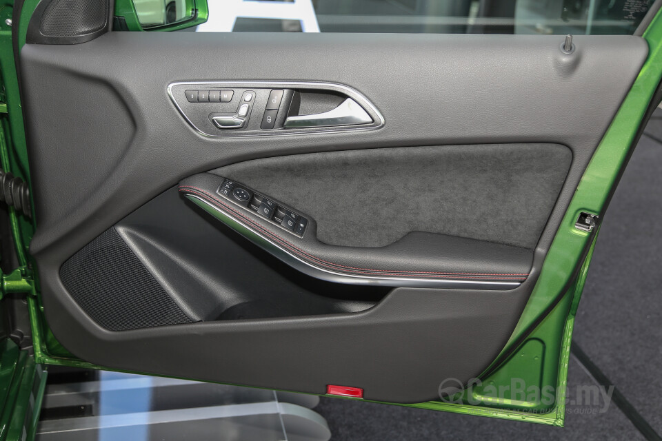 Audi Q5 FY (2019) Interior