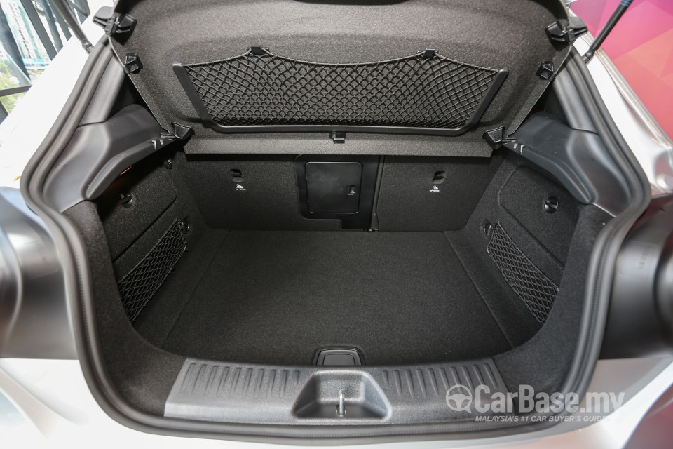 Mercedes-Benz A-Class W176 Facelift (2016) Interior