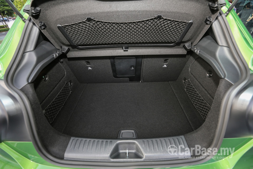 Mercedes-Benz A-Class W176 Facelift (2016) Interior