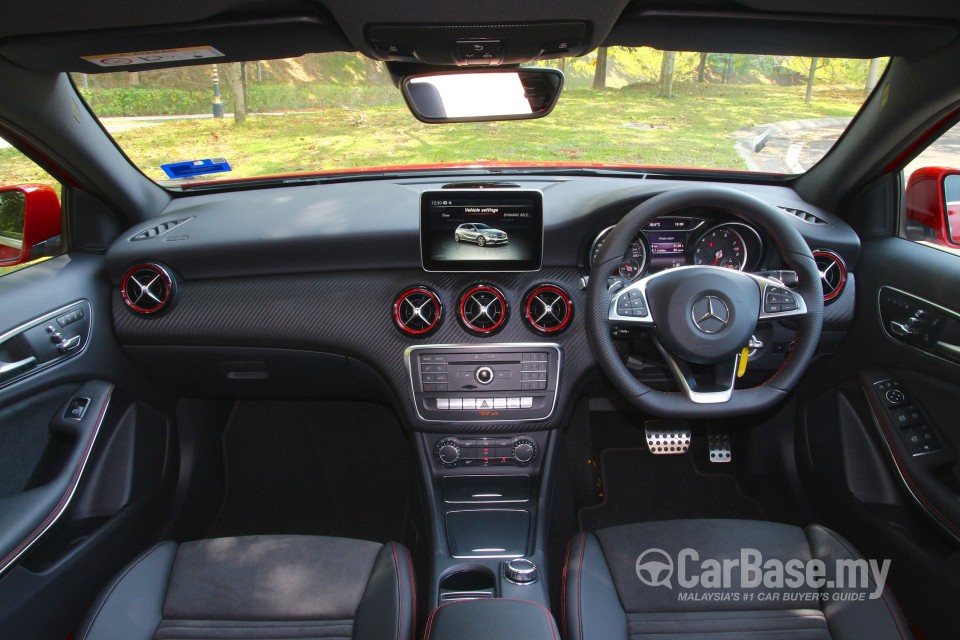 Mercedes-Benz A-Class W176 Facelift (2016) Interior