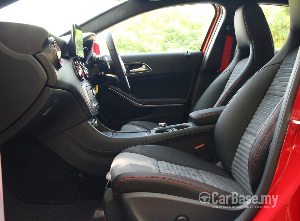 Mercedes-Benz A-Class W176 Facelift (2016) Interior