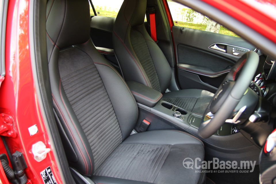 Mercedes-Benz A-Class W176 Facelift (2016) Interior