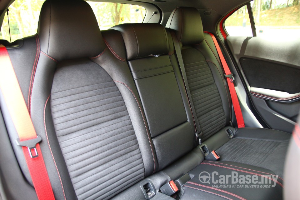 Mercedes-Benz A-Class W176 Facelift (2016) Interior