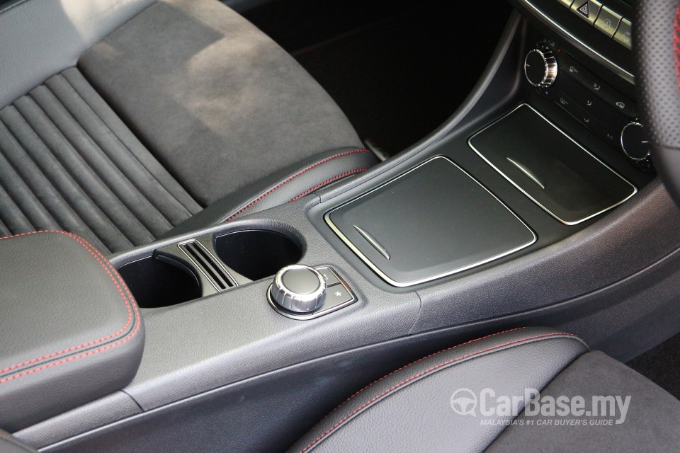 Mercedes-Benz A-Class W176 Facelift (2016) Interior