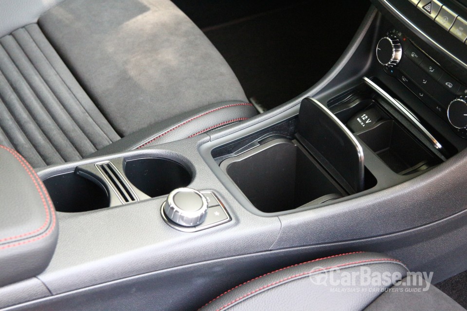 Mercedes-Benz A-Class W176 Facelift (2016) Interior