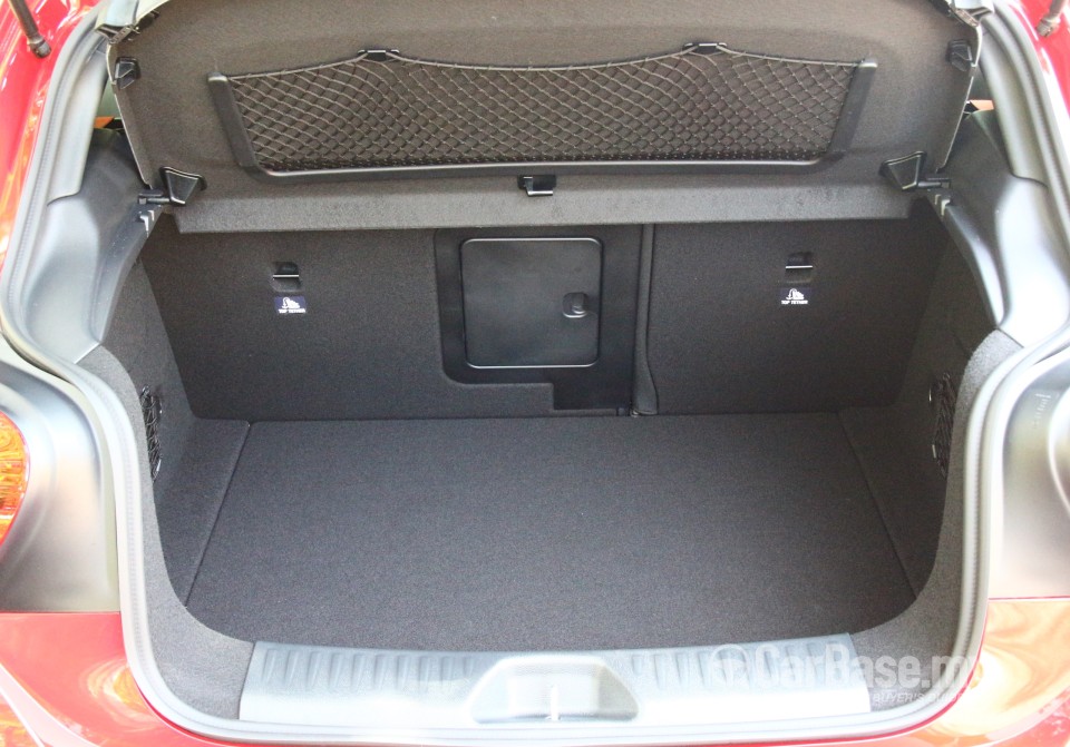 Mercedes-Benz A-Class W176 Facelift (2016) Interior