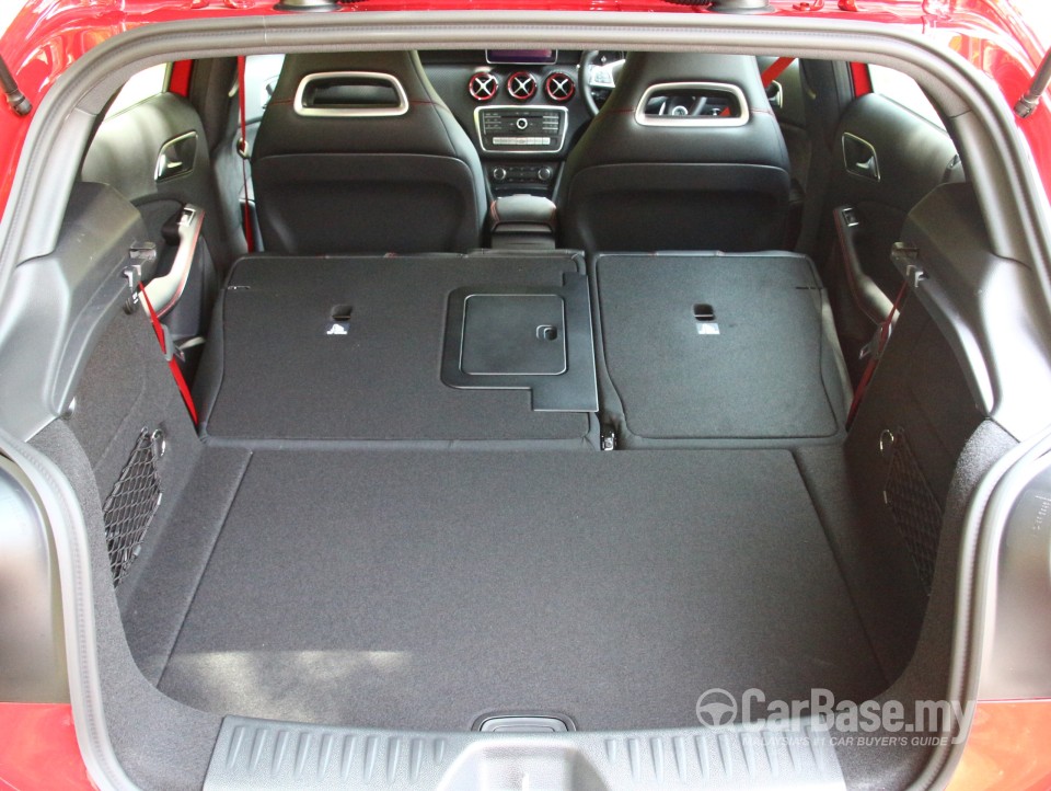 Mercedes-Benz A-Class W176 Facelift (2016) Interior