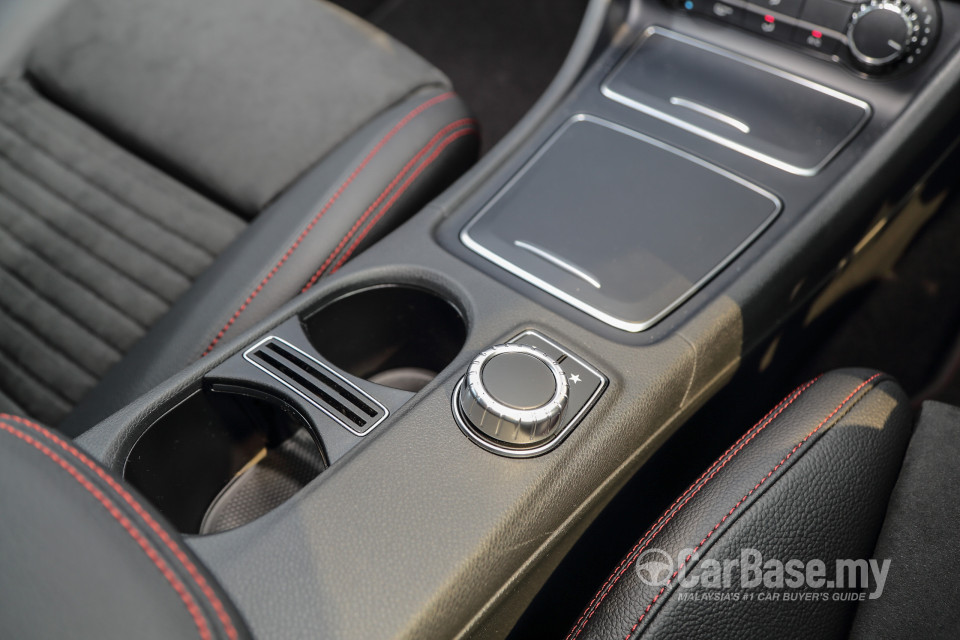 Mercedes-Benz A-Class W176 Facelift (2016) Interior