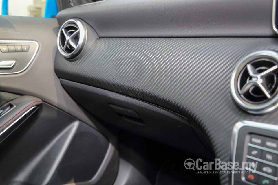 Mercedes-Benz A-Class W176 Facelift (2016) Interior