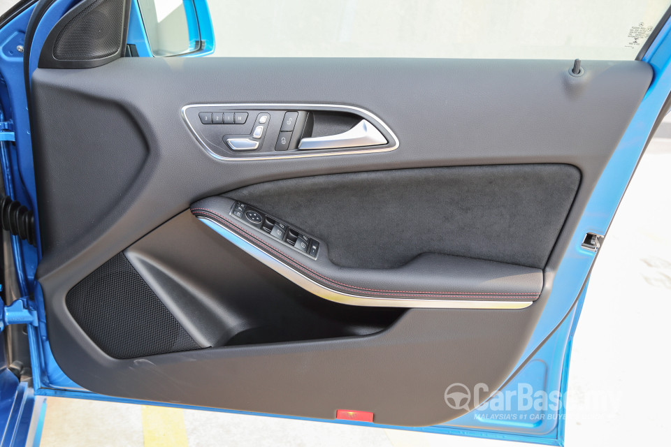 Mercedes-Benz A-Class W176 Facelift (2016) Interior