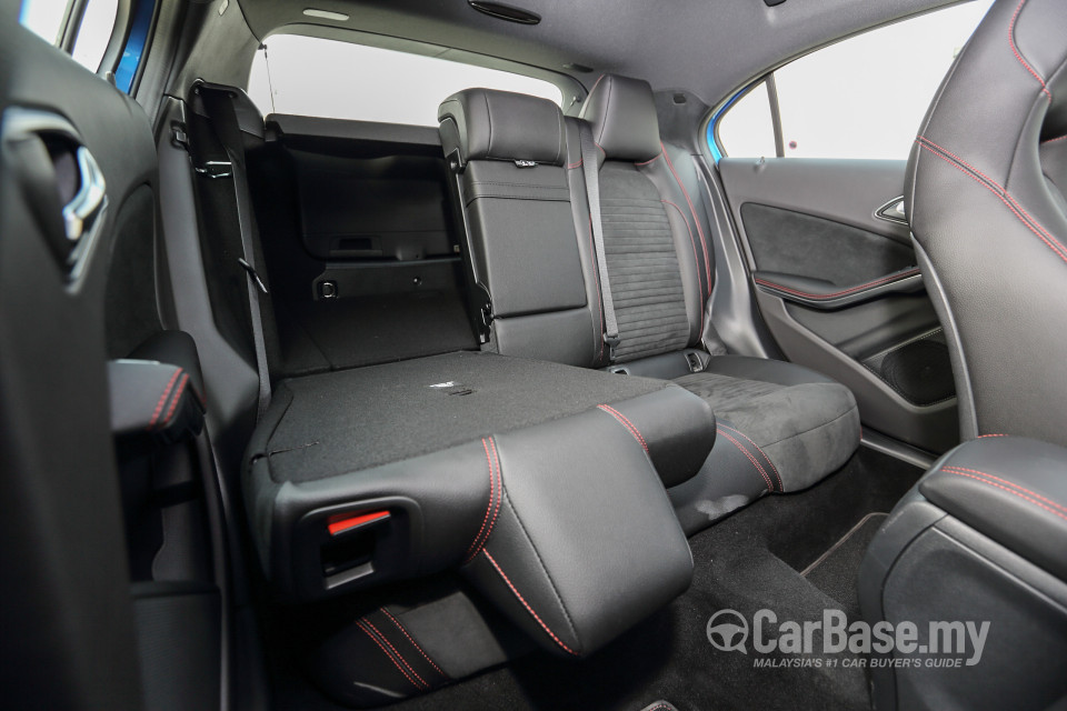 Mercedes-Benz A-Class W176 Facelift (2016) Interior