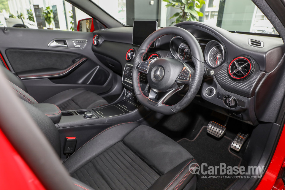 Mercedes-Benz A-Class W176 Facelift (2016) Interior