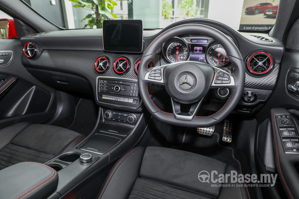 Mercedes-Benz A-Class W176 Facelift (2016) Interior