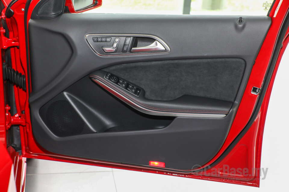 Mazda MX-5 ND (2015) Interior