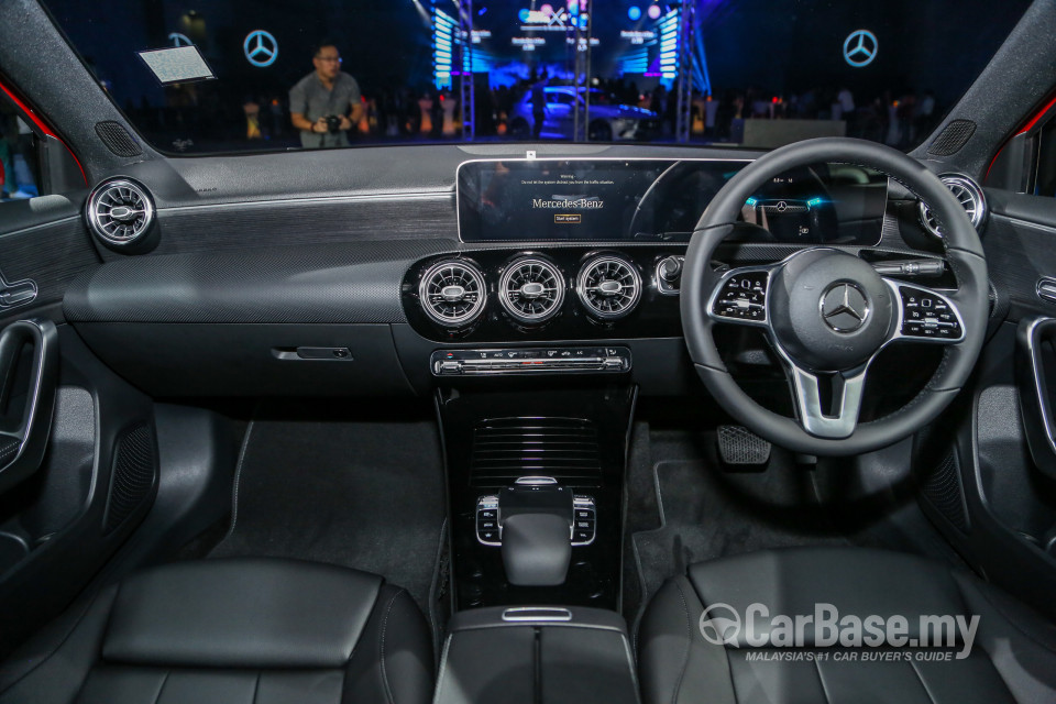Mercedes-Benz A-Class W177 (2018) Interior